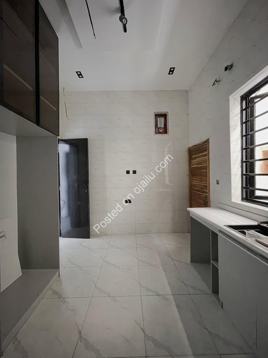 Live Your Dream in Lekki’s Ultimate 5-Bedroom Duplex