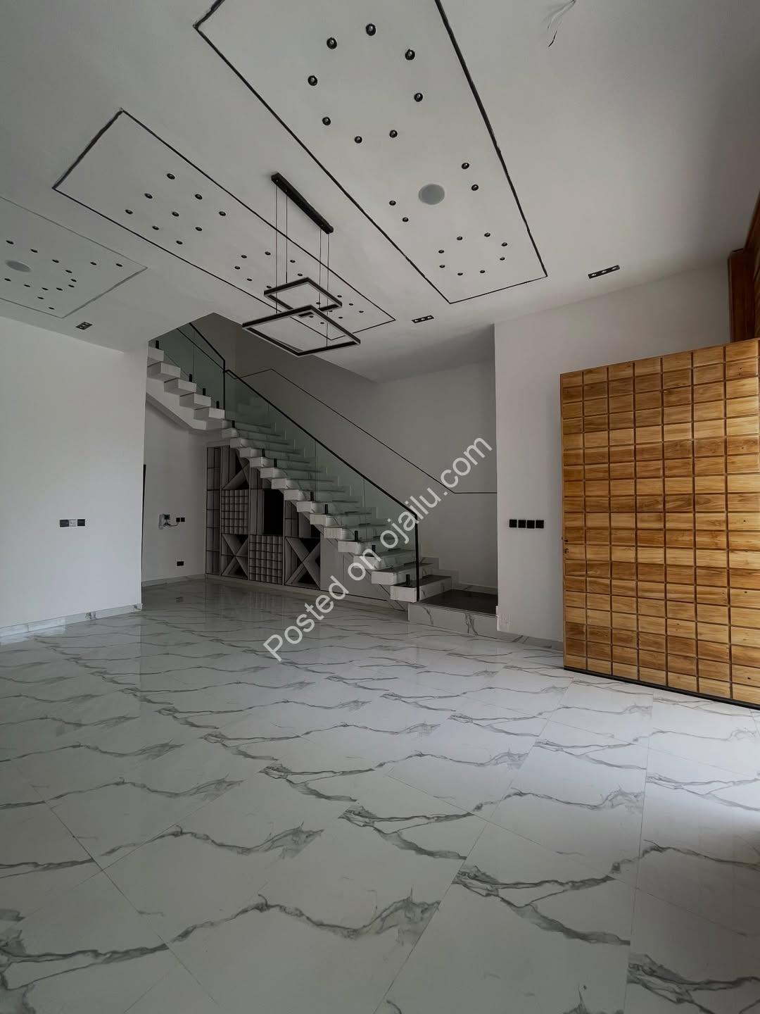 Live Your Dream in Lekki’s Ultimate 5-Bedroom Duplex