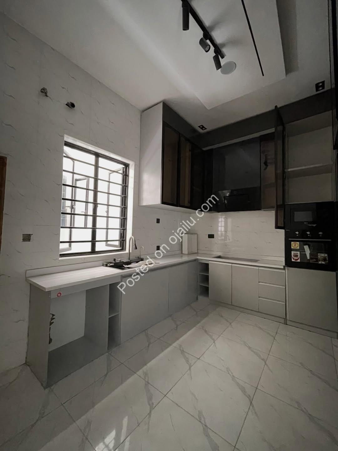 Live Your Dream in Lekki’s Ultimate 5-Bedroom Duplex