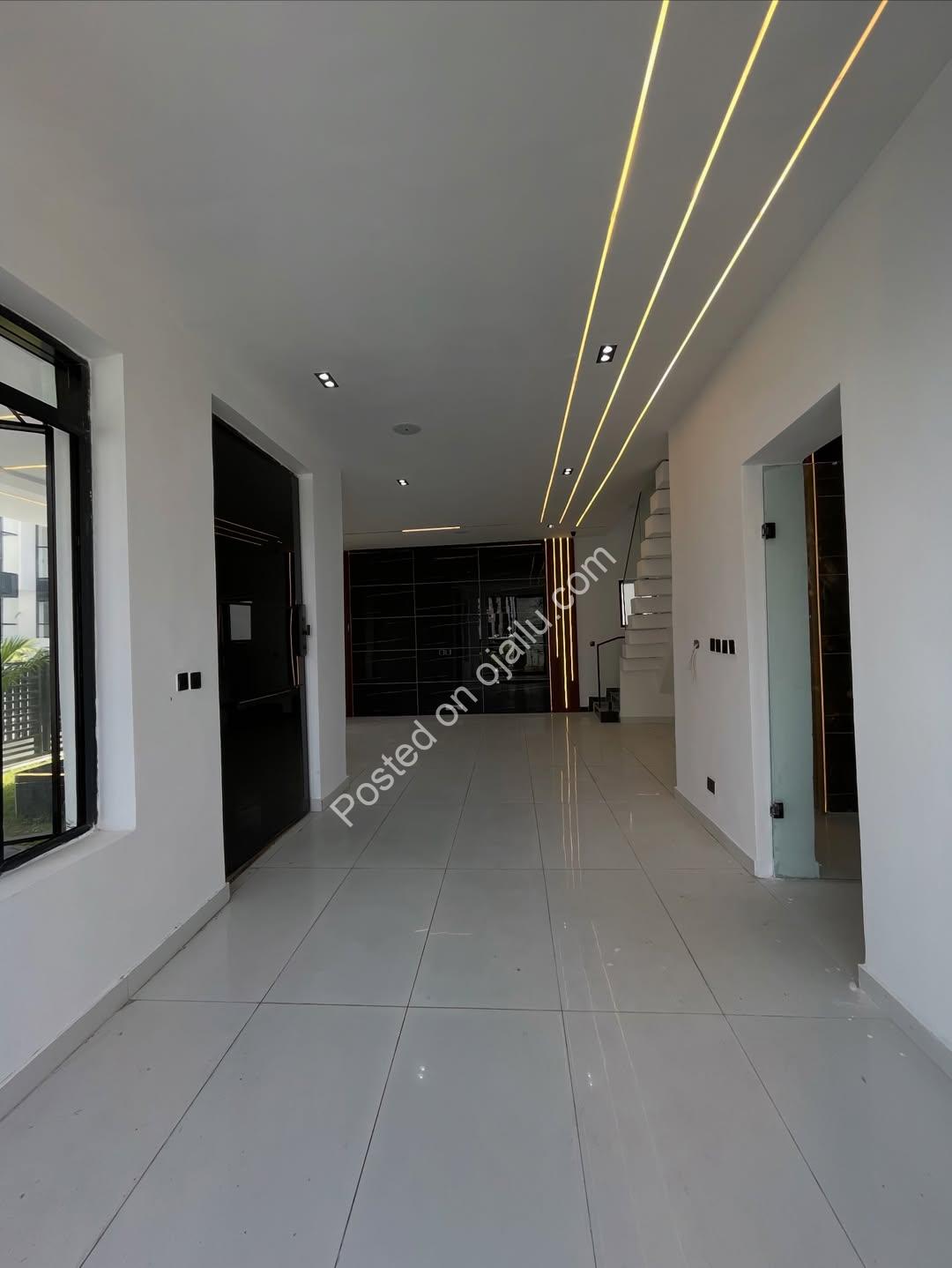 Own Your Lekki Masterpiece | 4-5 Beds | Orchid