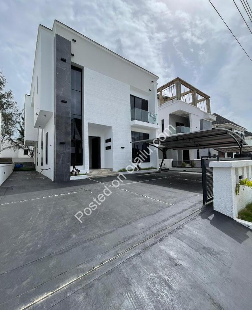 5-Bedroom Oasis with Pool in Lekki