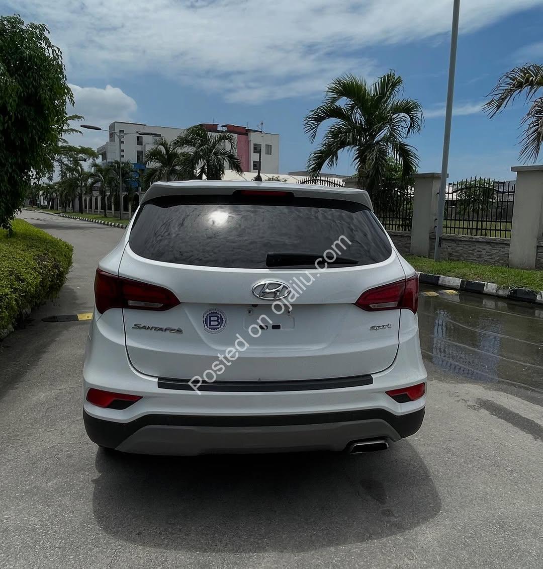 2018 Santa Fe Sport: 14M Naira SUV Deal!