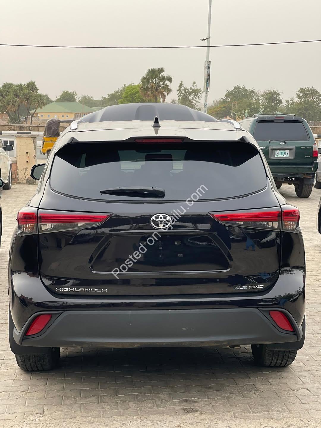 Toyota Highlander XLE V6: Luxury & Power, Priced at ₦58M