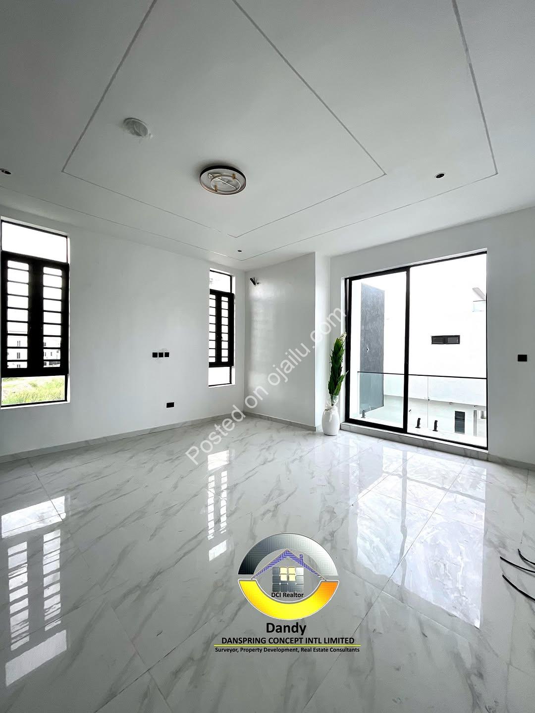 Lekki’s New 5-Bedroom Oasis with Pool & Luxury Finishes