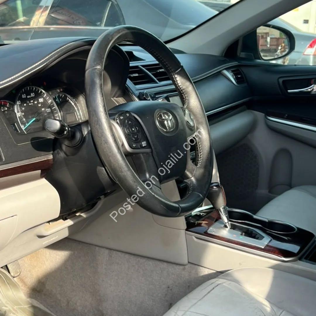 2013 Camry XLE: Luxury Loaded, Priced to Sell