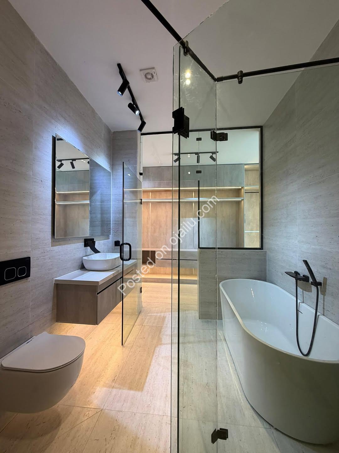 Lekki’s Elite Penthouse: Pool, Gym & Skyline Views