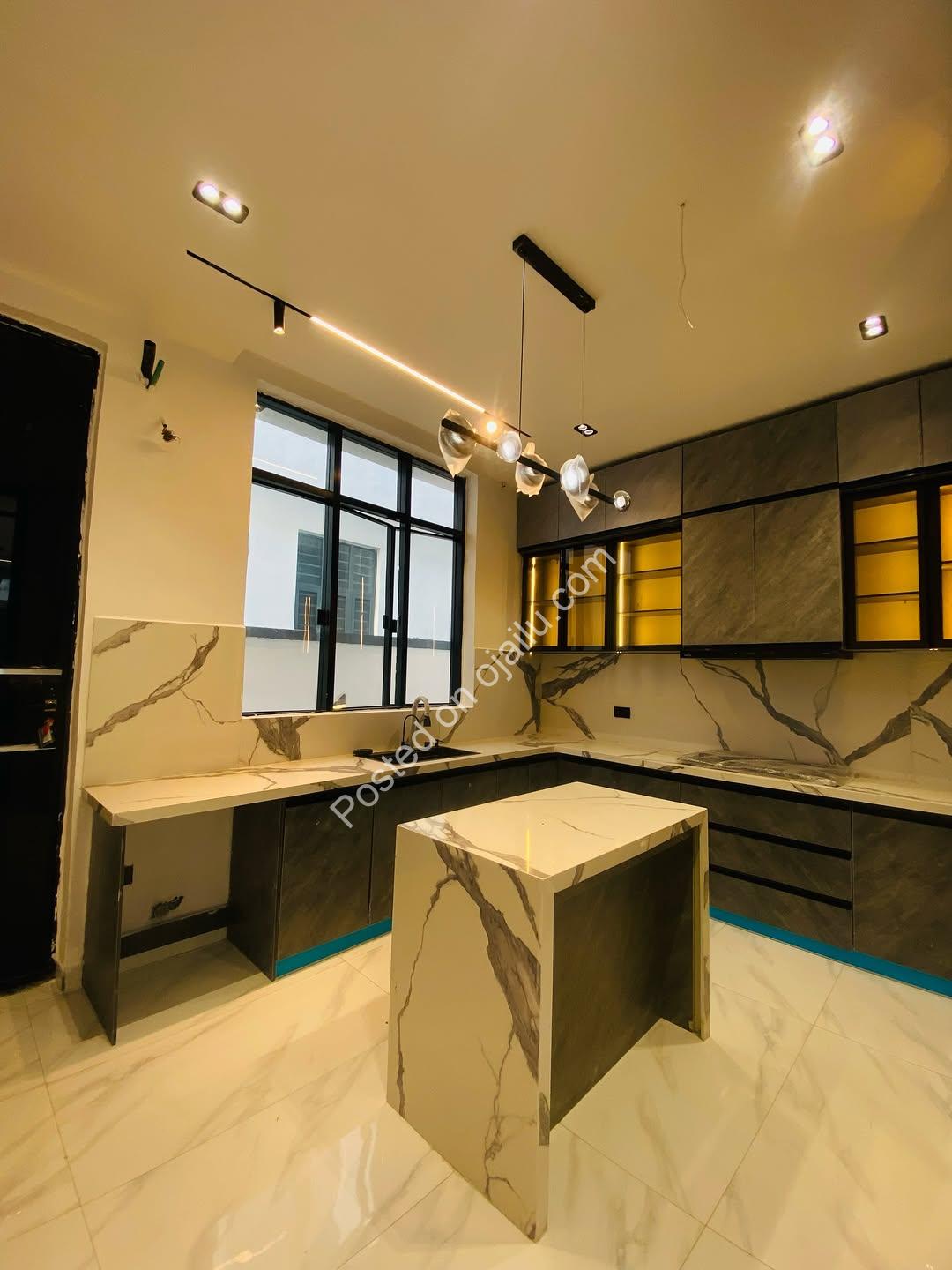 Elegant 5-Bedroom Haven in Prestigious Chevron