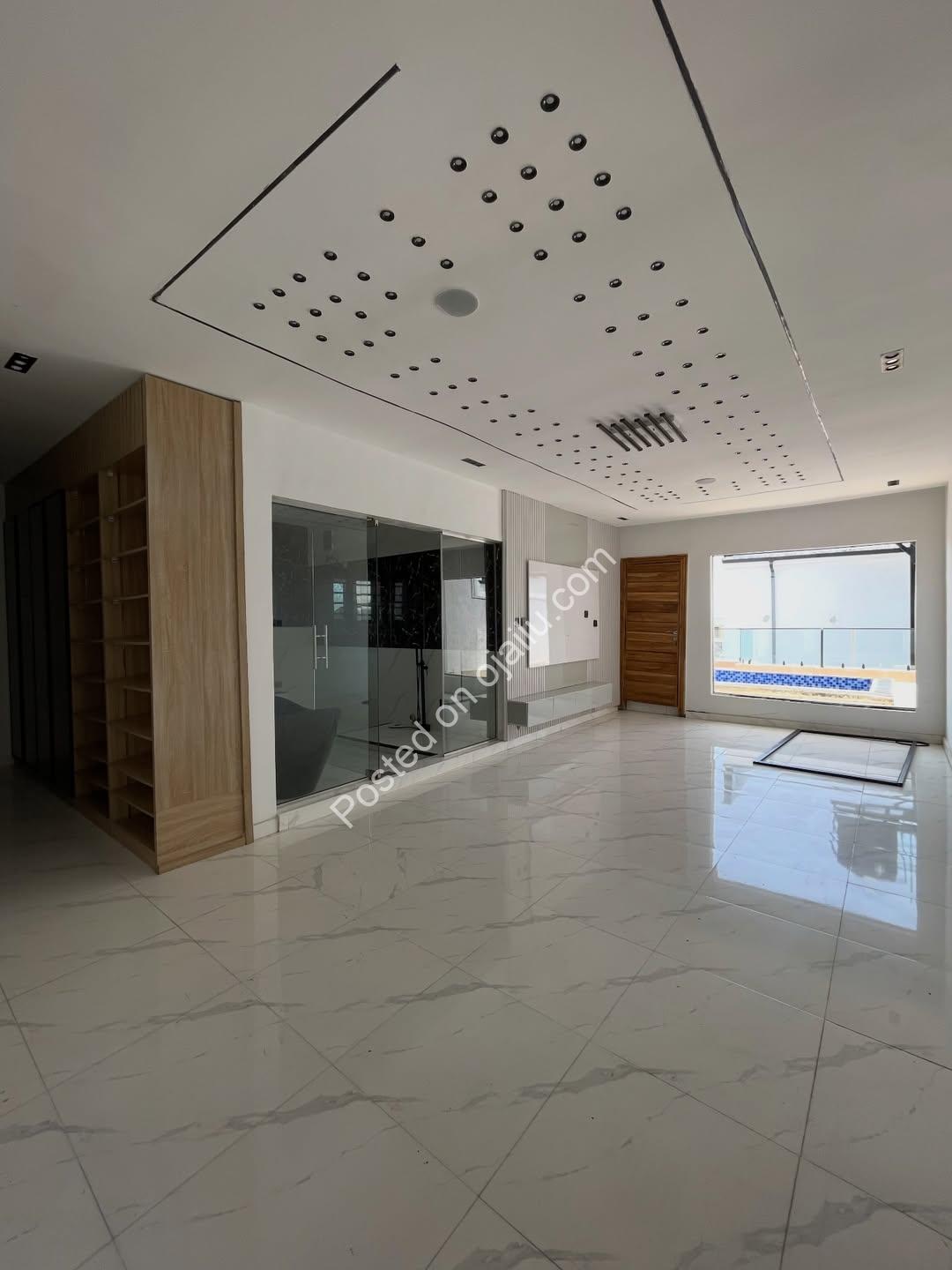 Live Your Dream in Lekki’s Ultimate 5-Bedroom Duplex