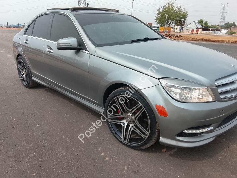 2011 Mercedes C350: Pristine V6 Power, Untampered & Chilling AC