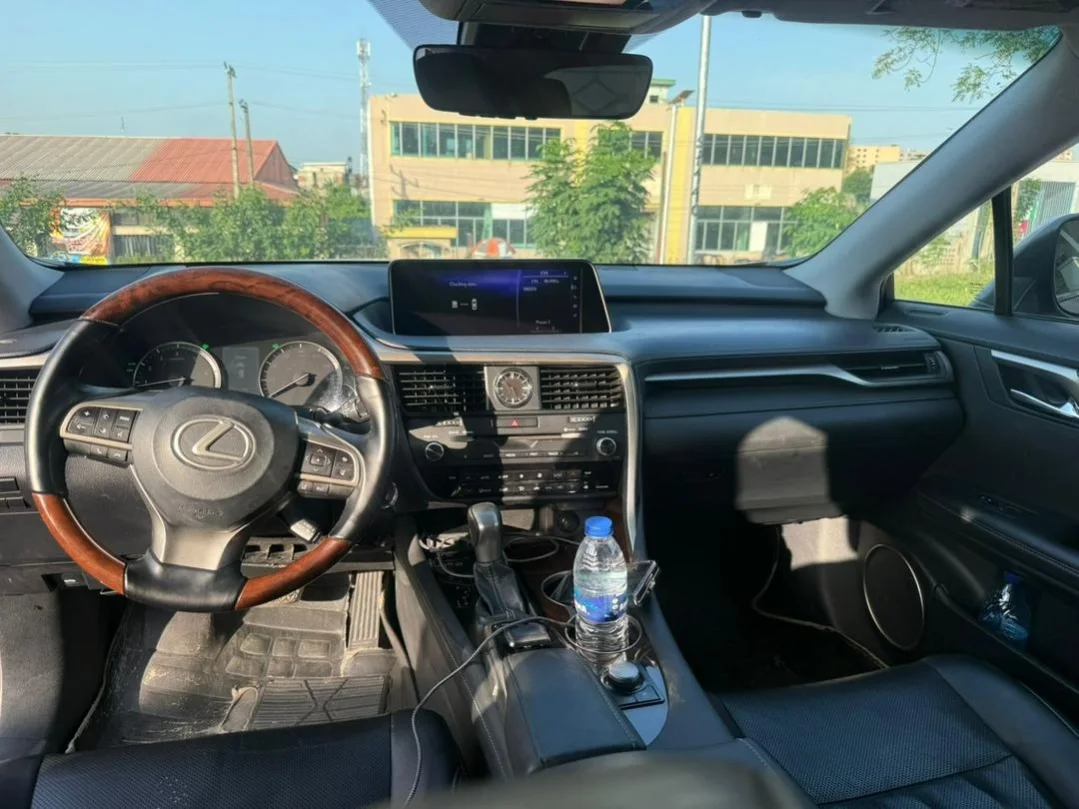 Lexus RX350: Silent Engine, Freezing AC, 2026 Entry