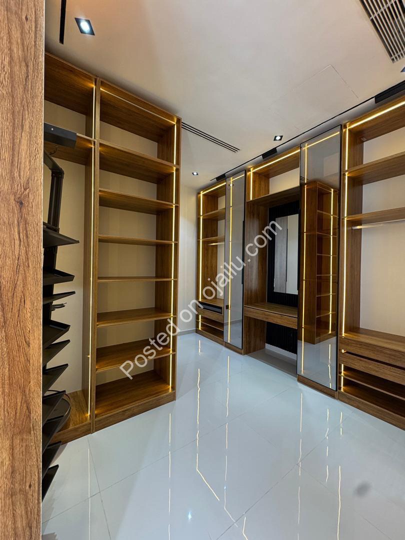 Ikate’s Ultimate 5-Bed Estate: Pool, Elevator & Total Luxury