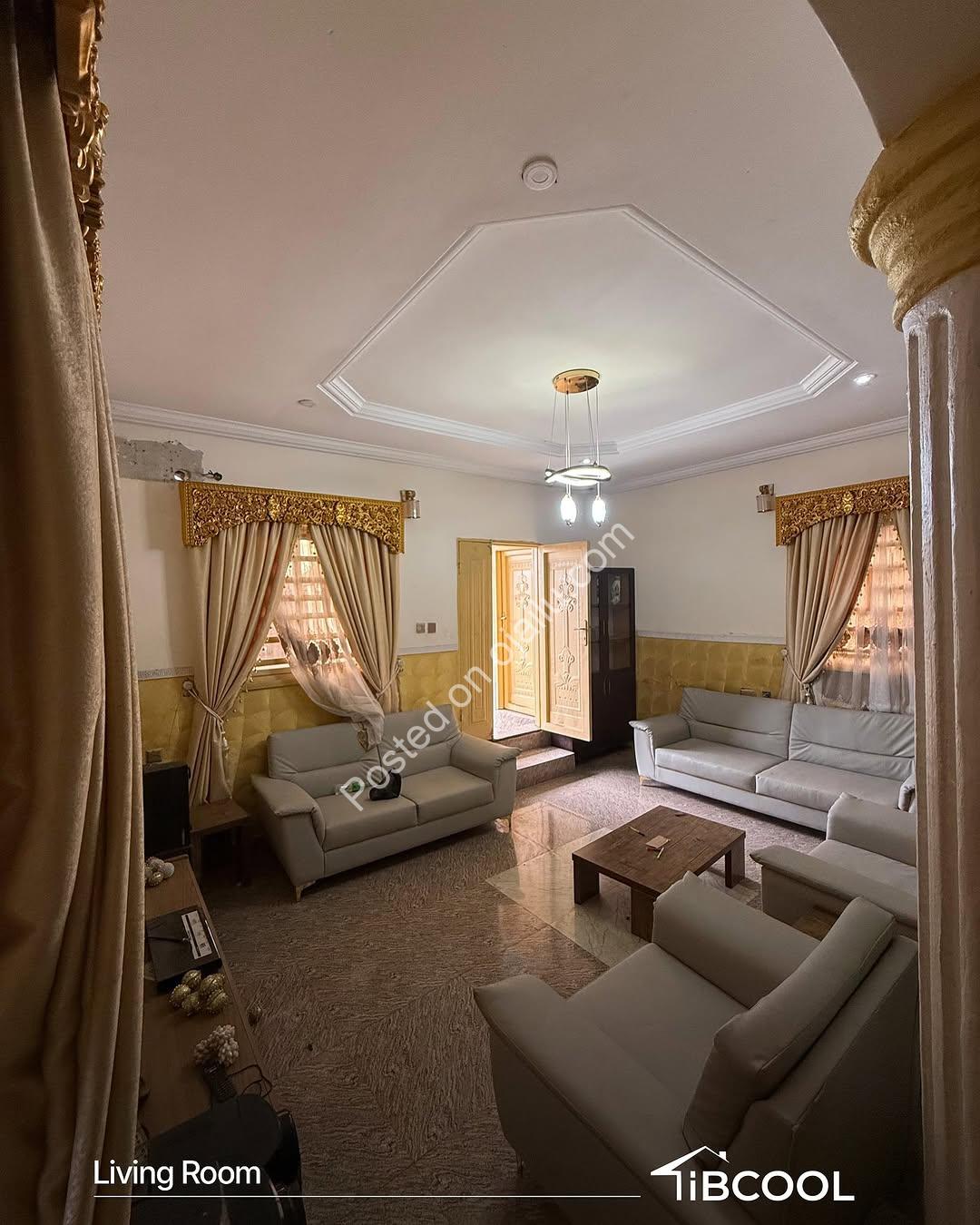 Modern 3-Bed Bungalow with BQ: Secure & En-Suite Living