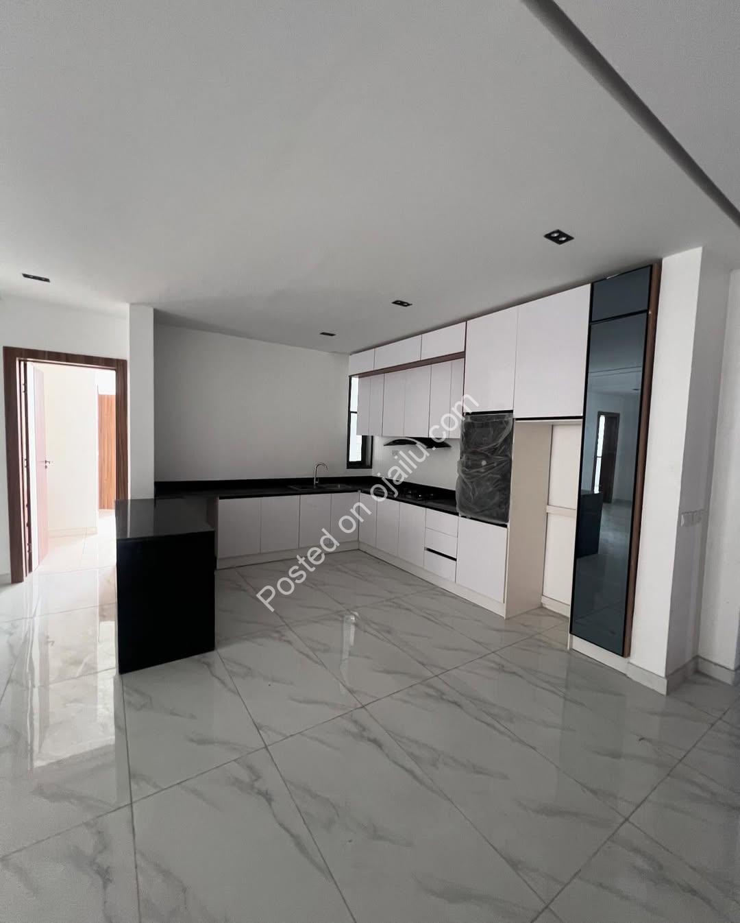 Lagos Island Gem: 2-Bed Ensuite Haven