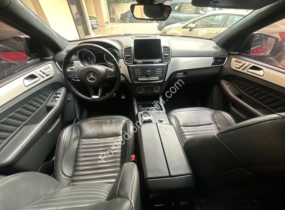 Mint Mercedes GLE 450 – Pristine Toks Standard, First Owner