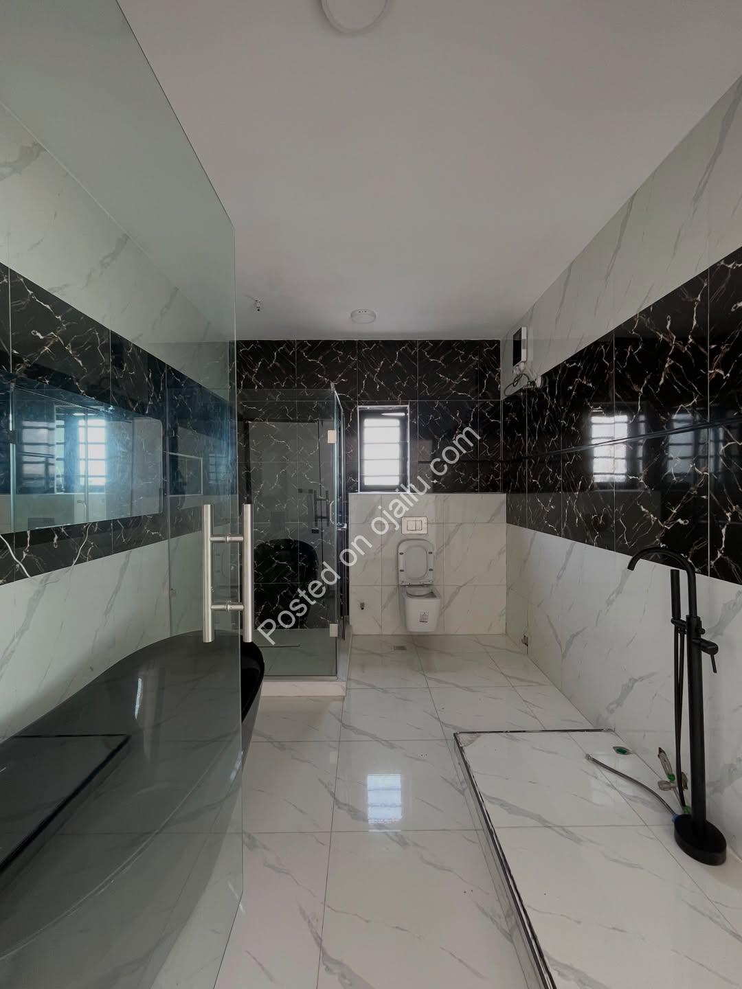 Live Your Dream in Lekki’s Ultimate 5-Bedroom Duplex