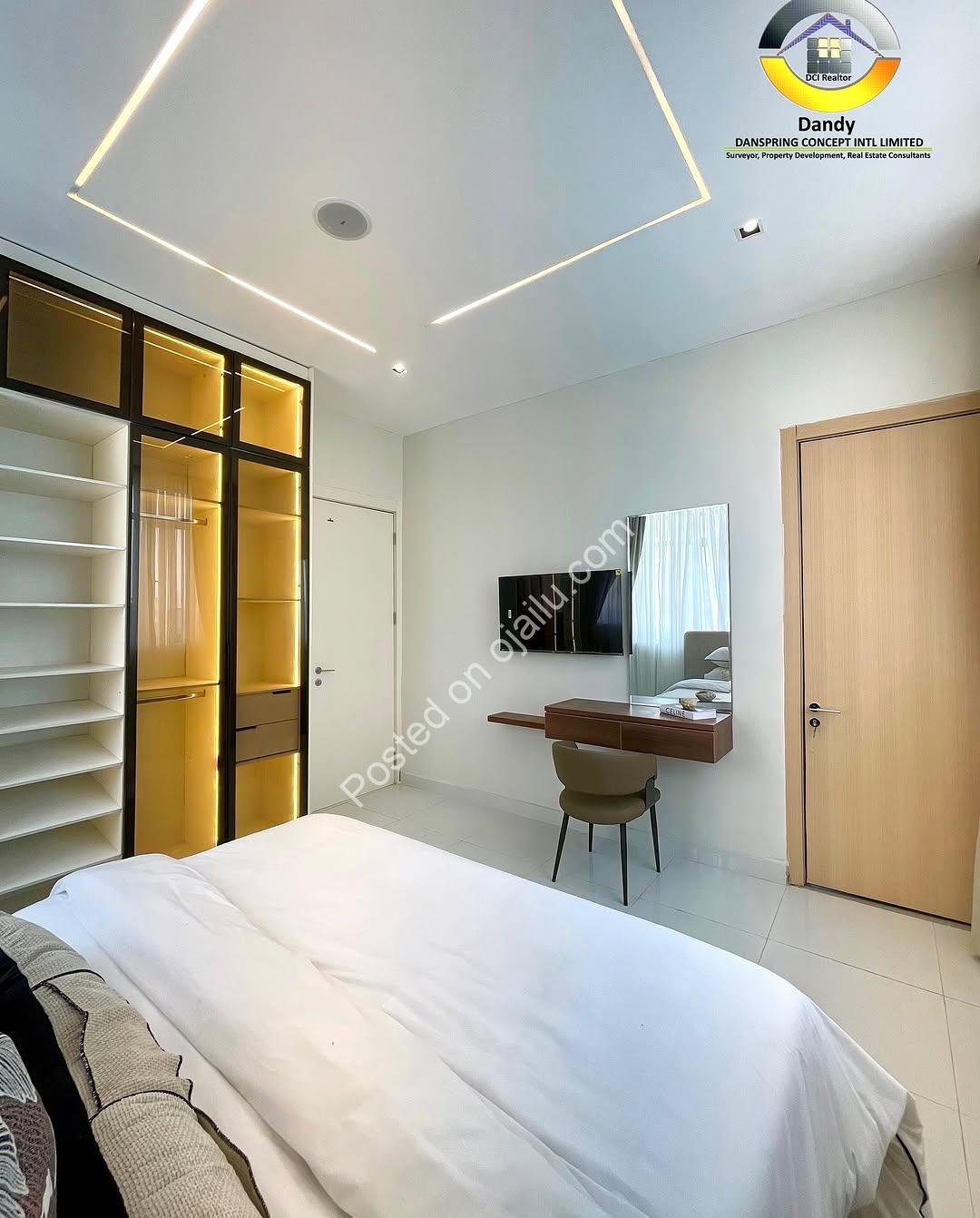 Lekki’s Finest: 2-Bedroom Haven with Pool & Gym