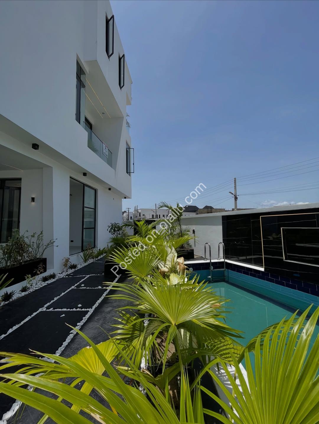 Own Your Lekki Masterpiece | 4-5 Beds | Orchid