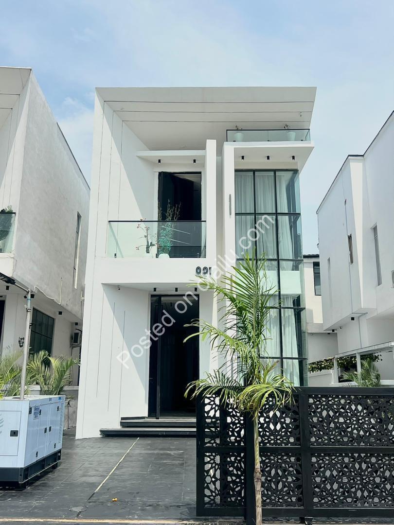 Elegant 5-Bedroom Dulex with Pool in Chevron