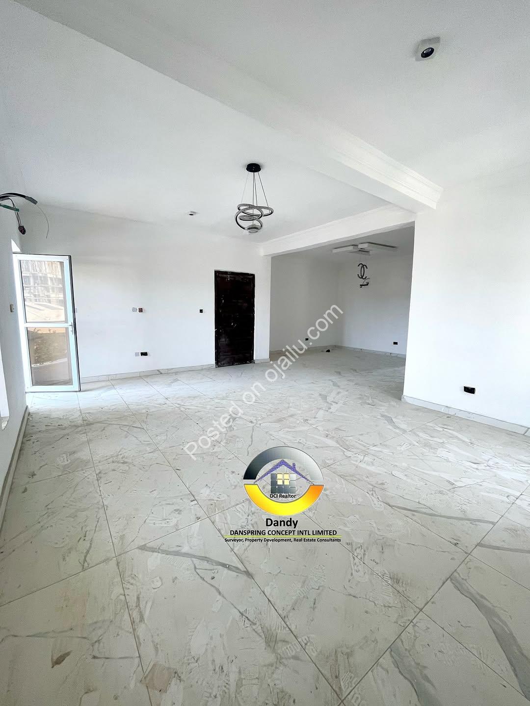 Lekki Phase 1 Maisonettes & Penthouse: 24/7 Power & Security