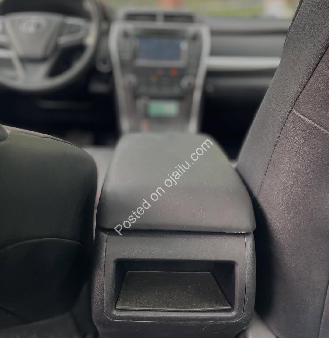 Elite 2015 Camry SE: Sunroof + Reverse Camera, Just in!