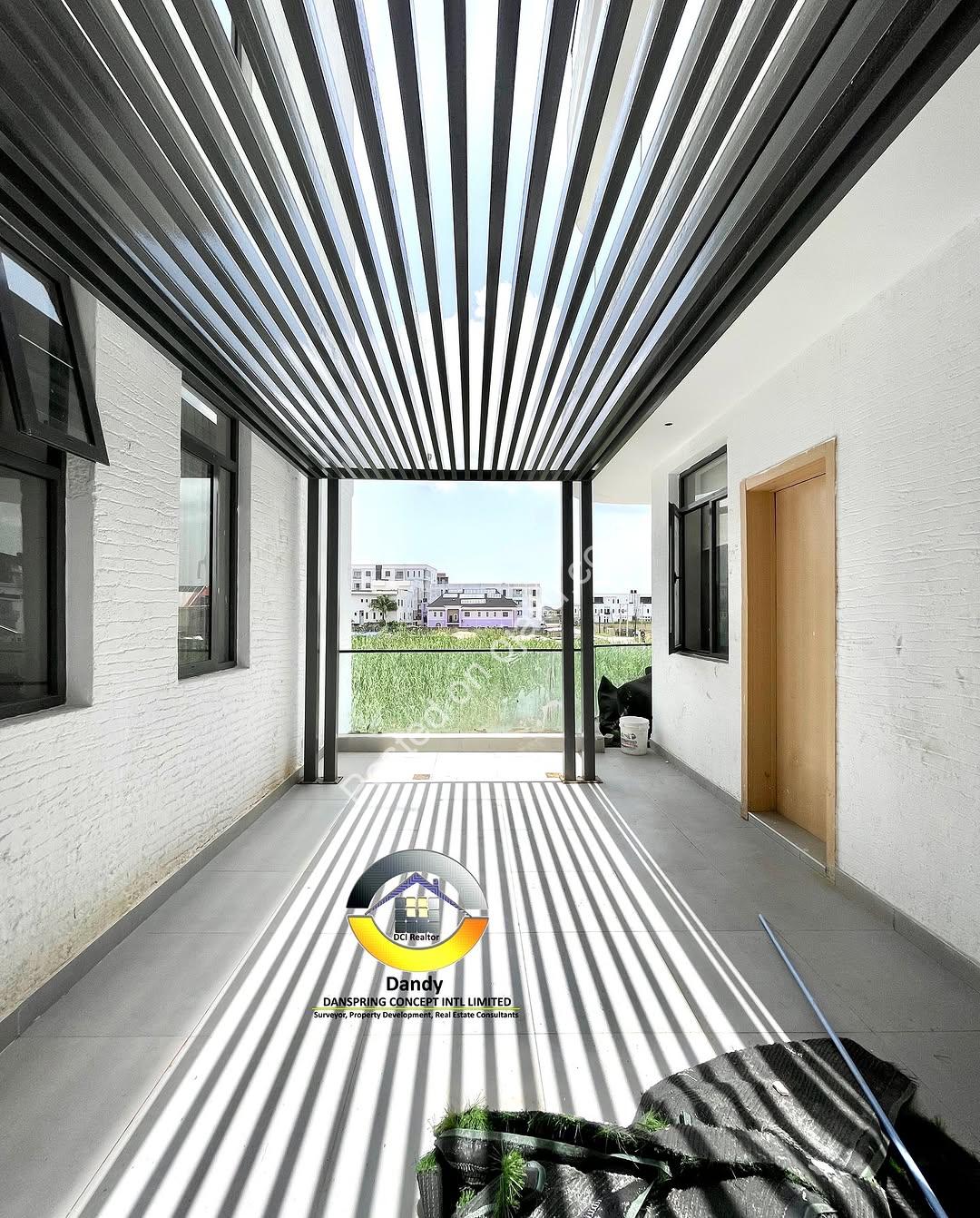 Lekki’s Finest: 2-Bedroom Haven with Pool & Gym