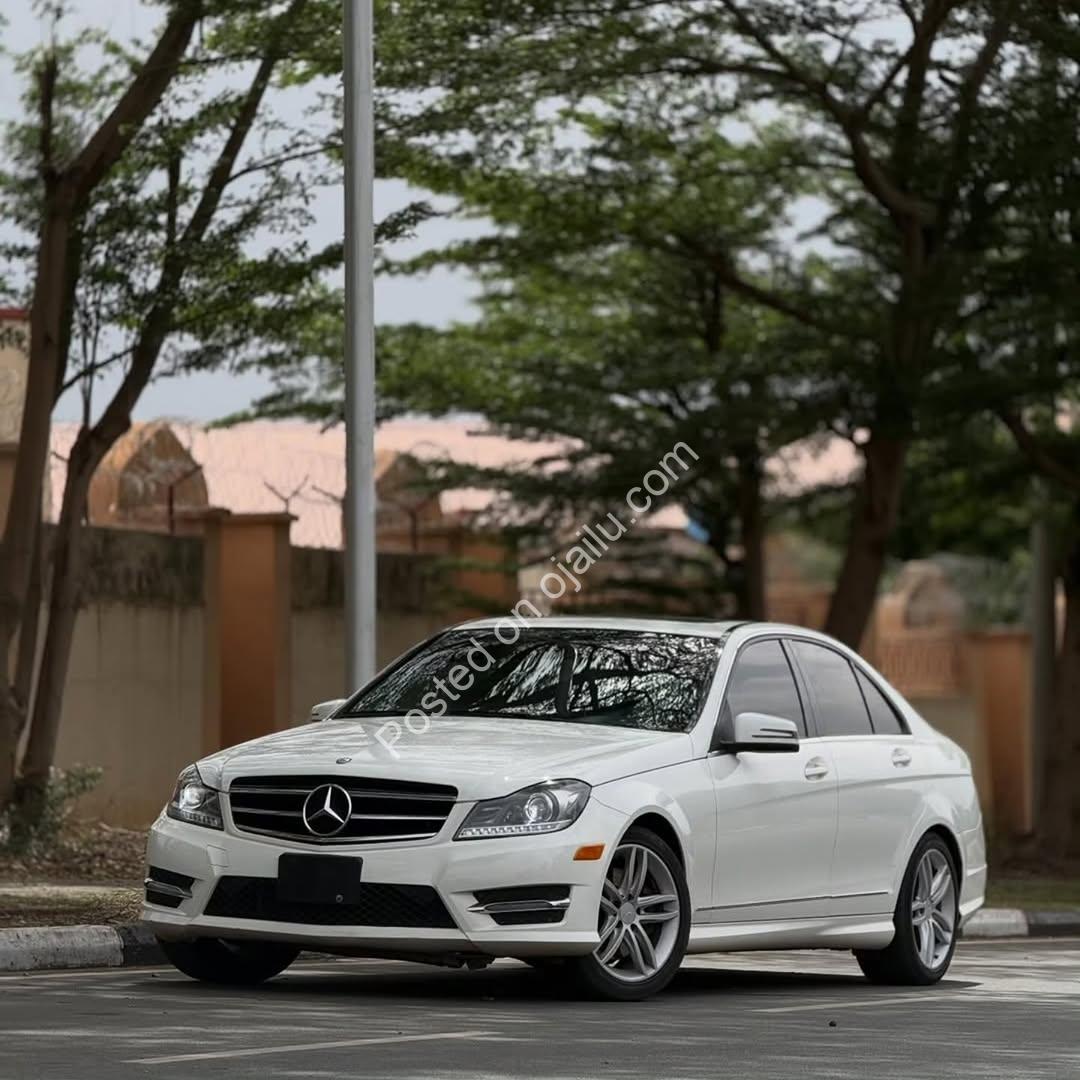 Executive Legend: 2013 C300 W204 – Buy & Drive Ready