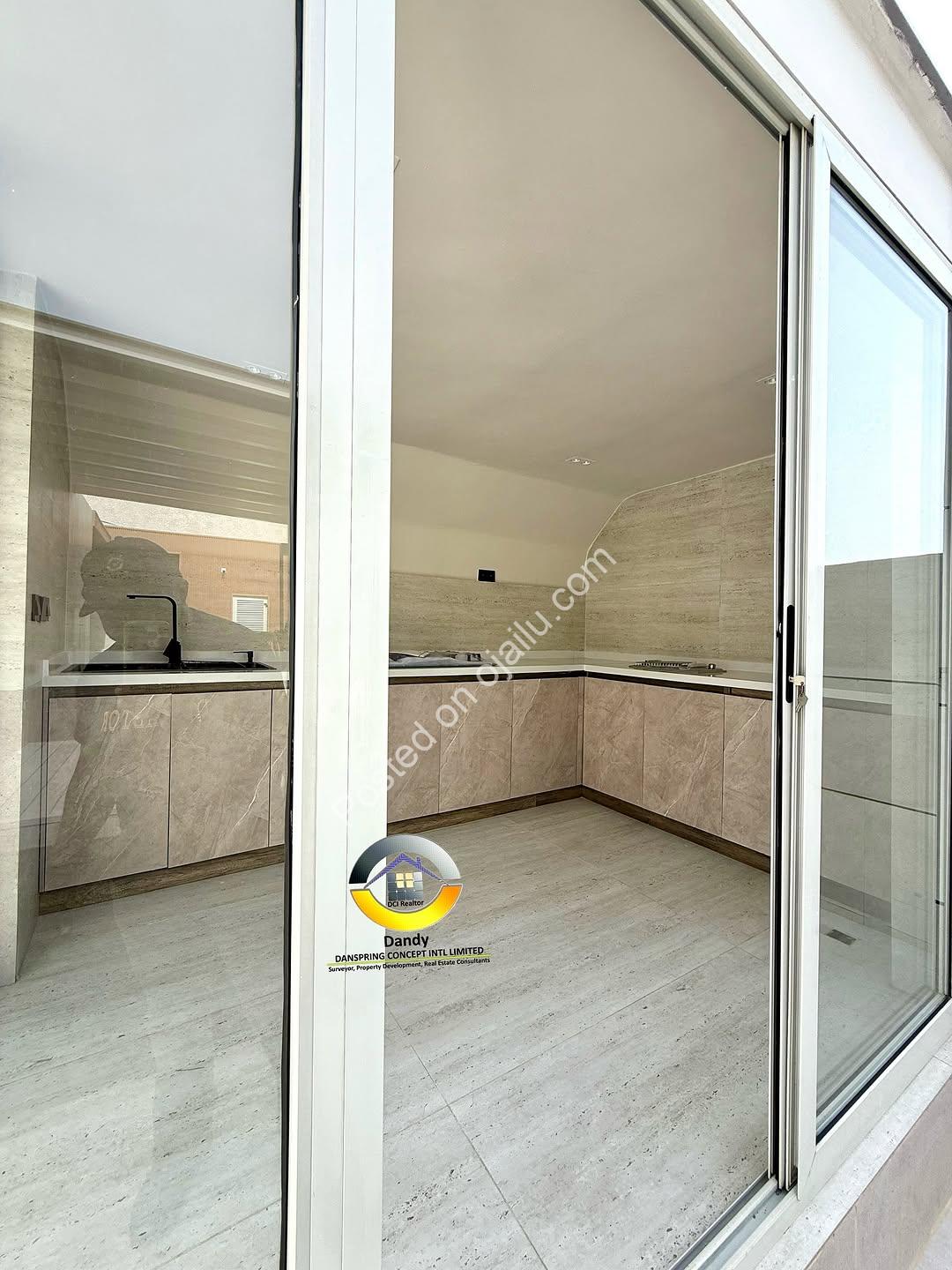 Lekki’s Ultimate 400SQM Smart Penthouse Oasis