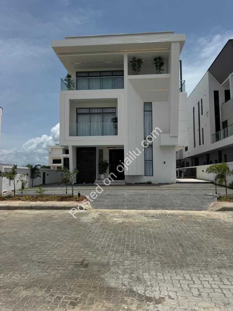 Ikate’s Ultimate 5-Bed Estate: Pool, Elevator & Total Luxury