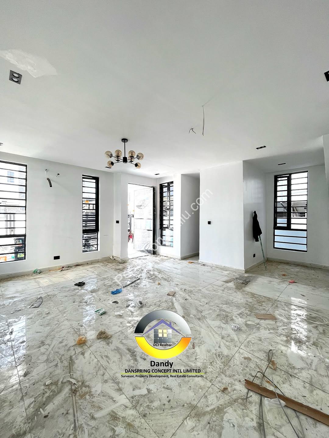 Stunning 5-Bed Ikota Villa: Your Dream Lagos Lifestyle Awaits