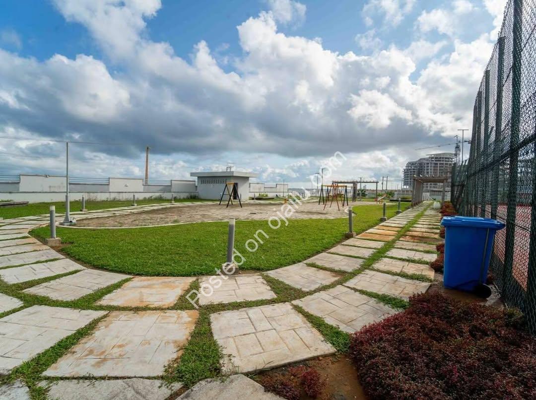 Lagos Oceanfront Haven: 2-Bedroom Luxury with Pool & Tennis