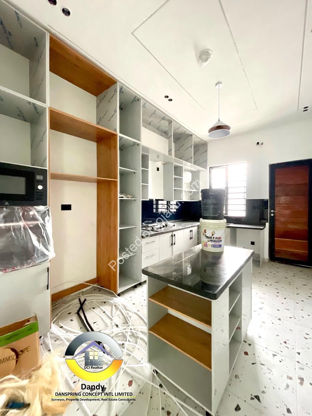 Lekki’s New 5-Bedroom Oasis with Pool & Luxury Finishes