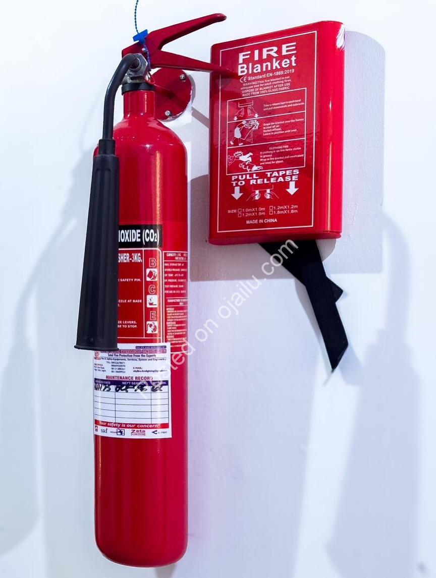 Lekki Phase One Luxury: Pool, Gym & Elevator