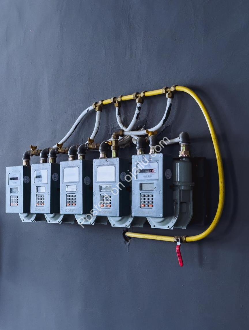 Lekki Phase One Luxury: Pool, Gym & Elevator