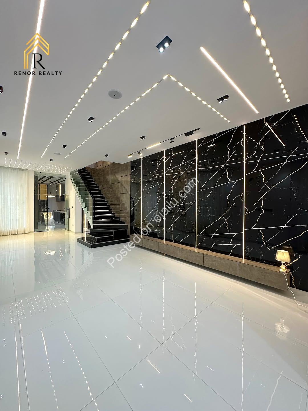 Sleek 5-Bedroom Haven with Resort-Style Pool in Ikota