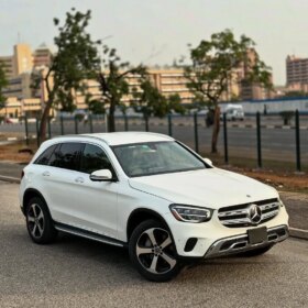 Immaculate 2020 Mercedes GLC300: Duty Paid