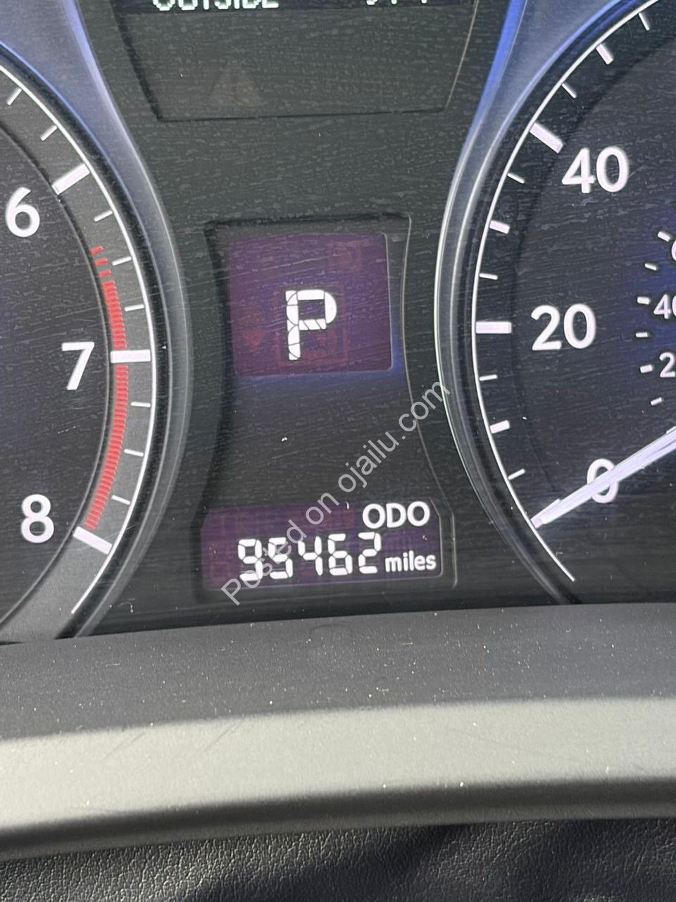 “Accident-Free 2013 Lexus RX350: Pure Luxury Awaits”