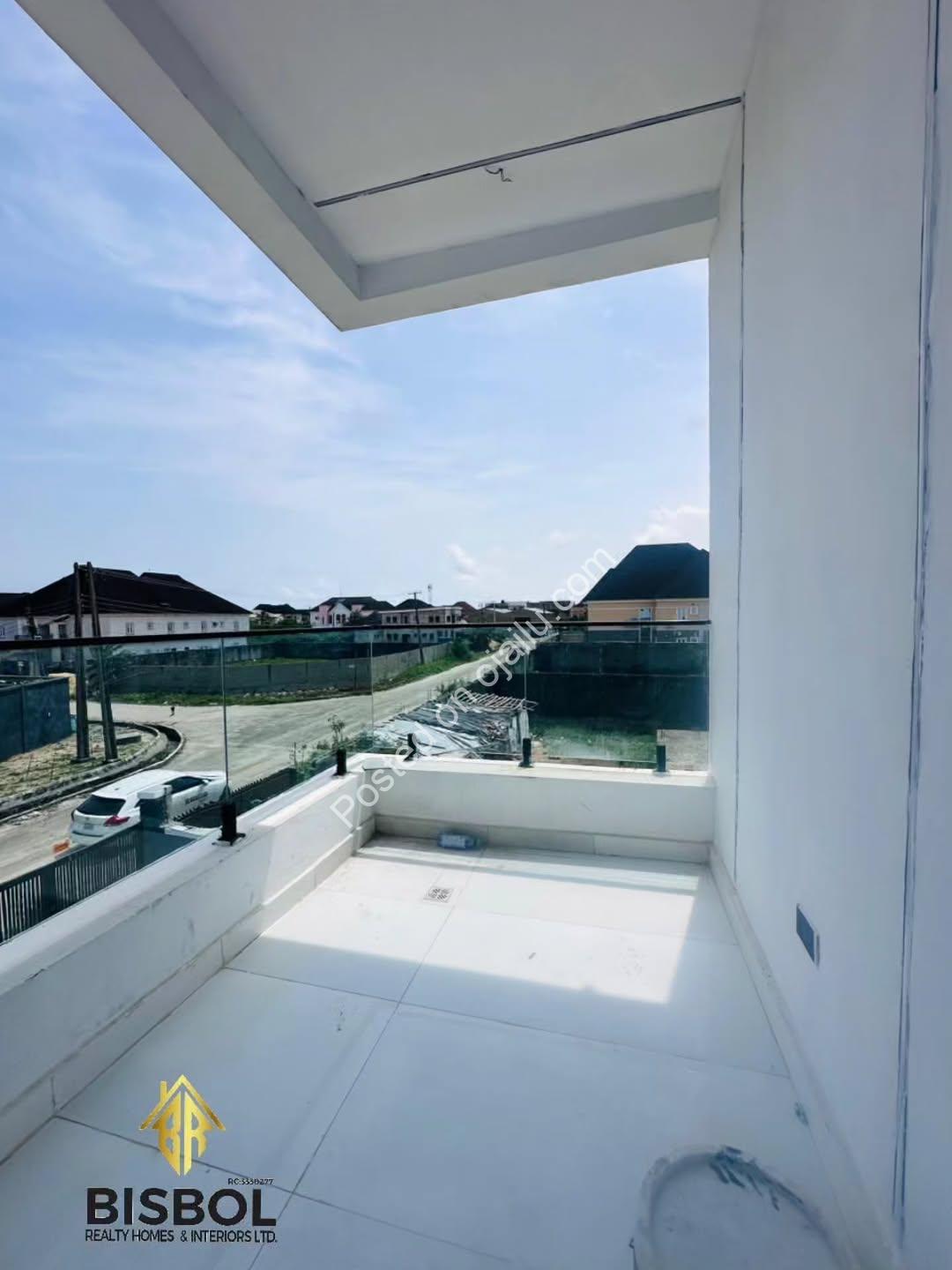 Move-In Ready 4-Bed Duplex in Gated Lekki Estate