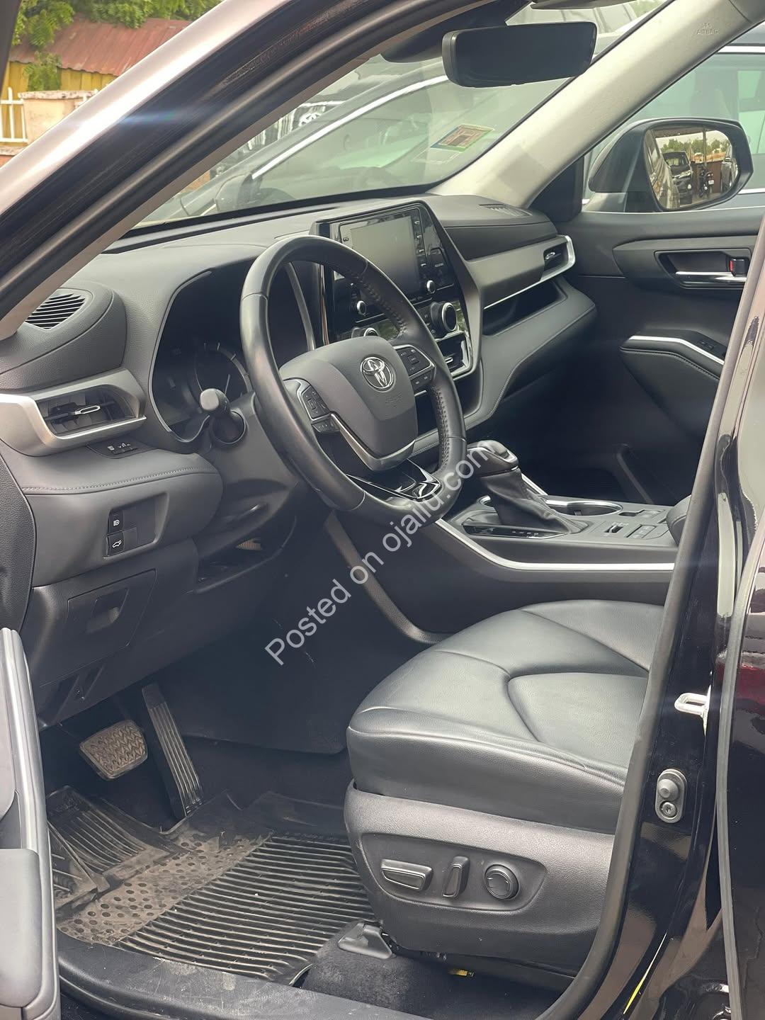 Toyota Highlander XLE V6: Luxury & Power, Priced at ₦58M