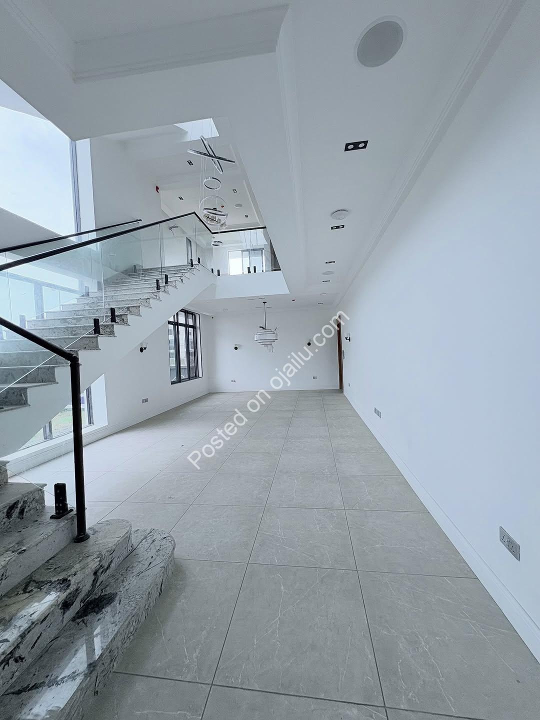 Elegant 5-Bed Duplex with Pool & Cinema in Ajah