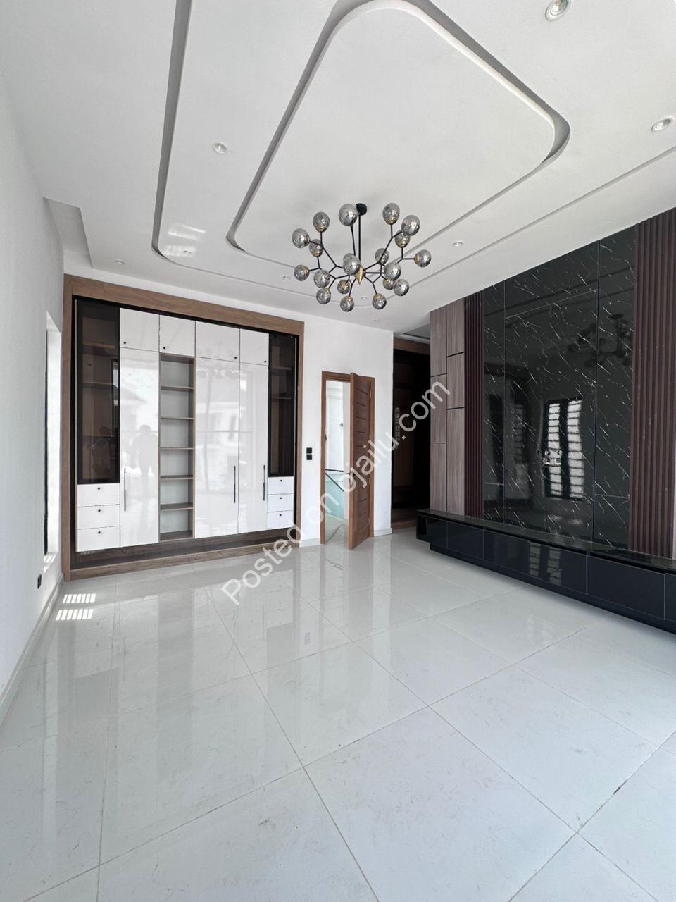 Sleek 5-Bed Villa with Pool & Cinema in Gated Estate