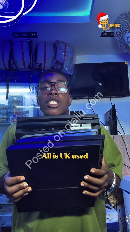 Premium PS4 Bundles: Console, 2 Pads & 12 Games