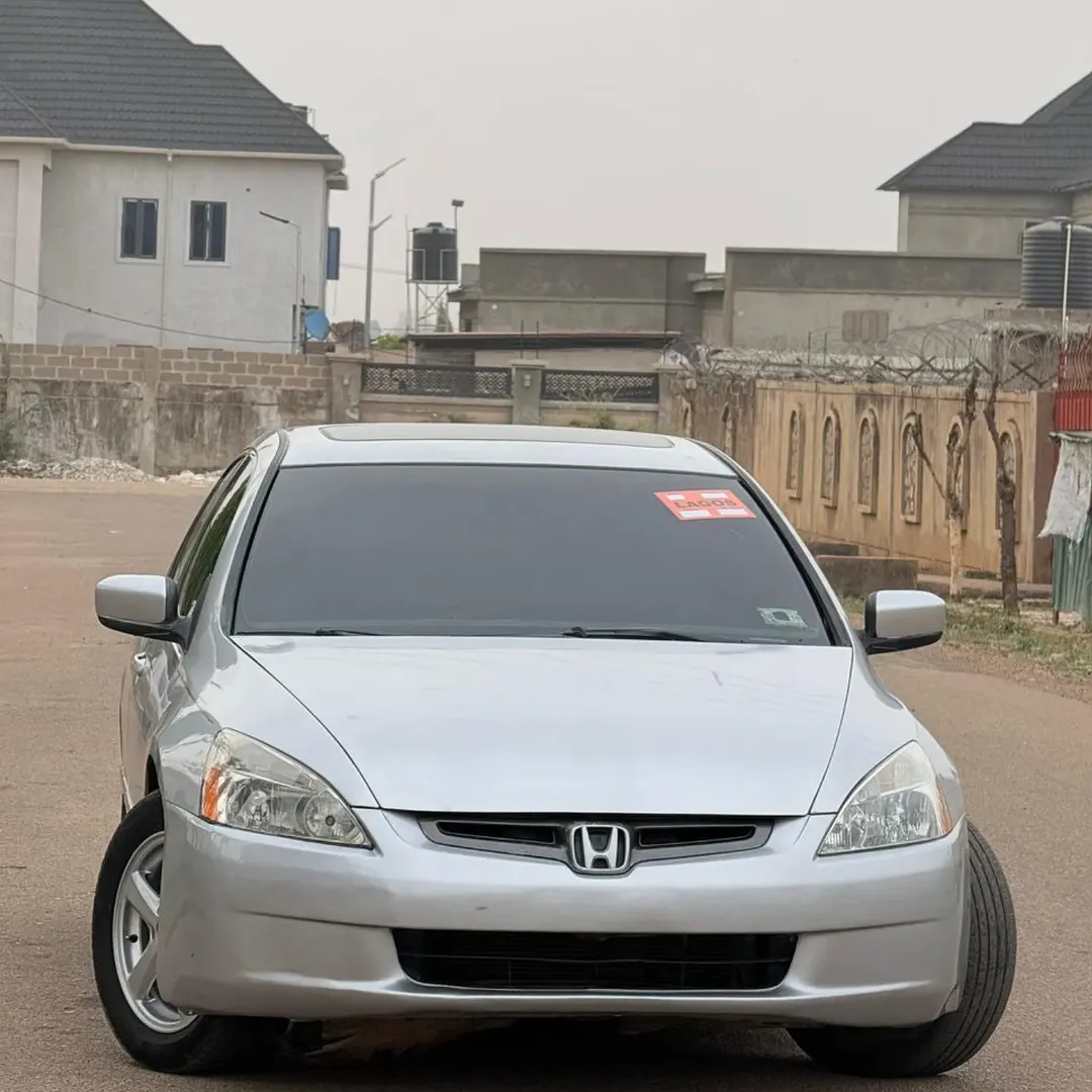 2013 Toyota Camry: Spotless, 10.8M, Nationwide Delivery
