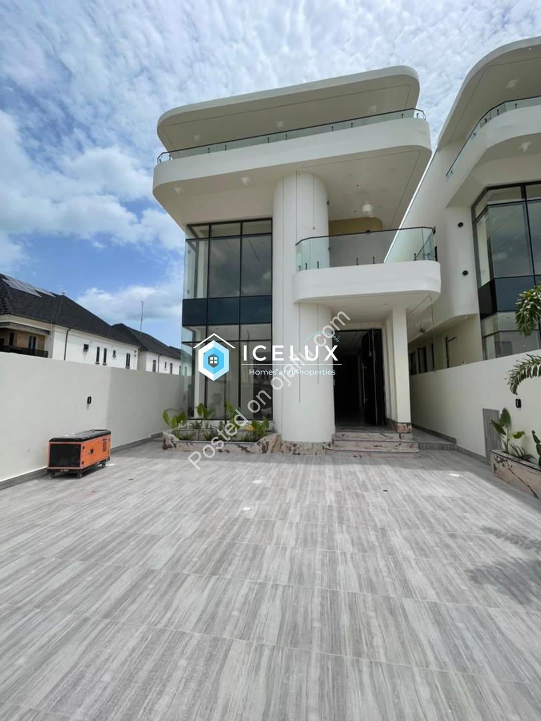 Orchid Lekki’s Ultimate 5-Bedroom Haven with Pool