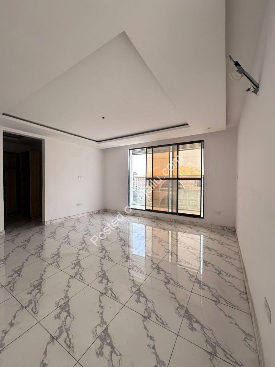 Coastal Road Gem: 3 Luxe 4-Bed Semis in Lekki