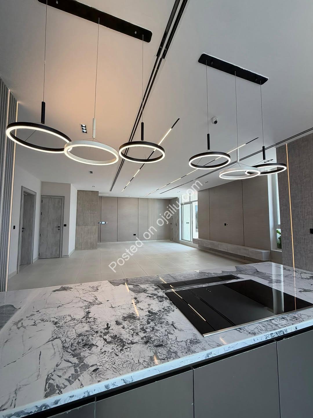 Lekki’s Elite Penthouse: Pool, Gym & Skyline Views