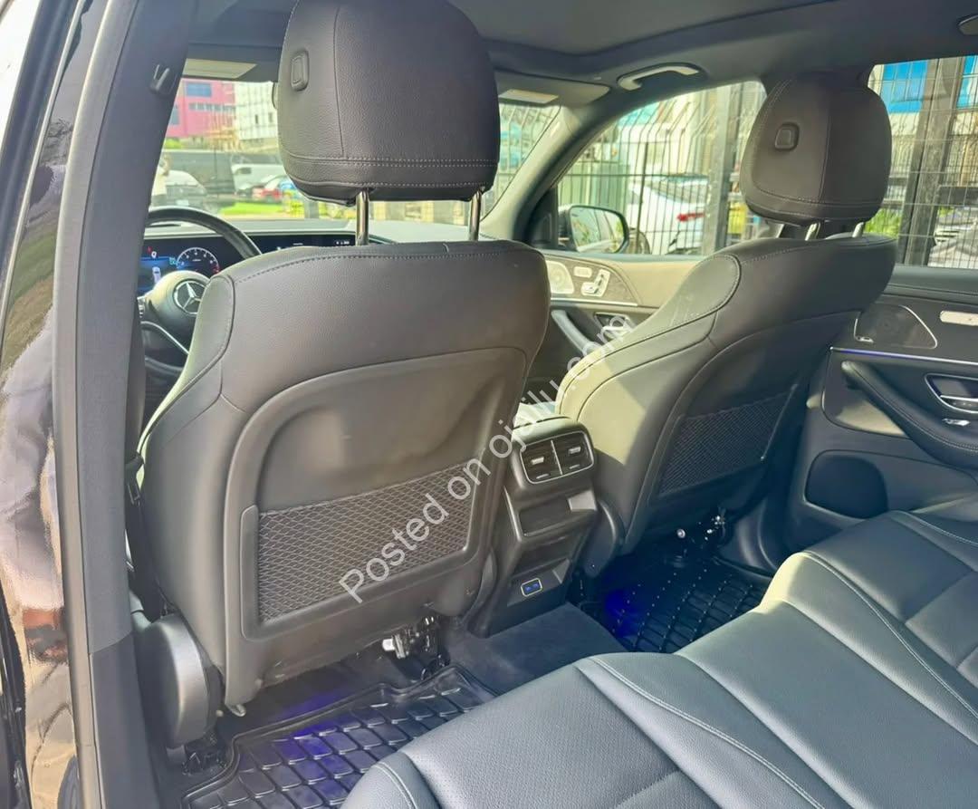 2024 Mercedes GLE450: Luxury SUV with Hybrid Power & AMG Style