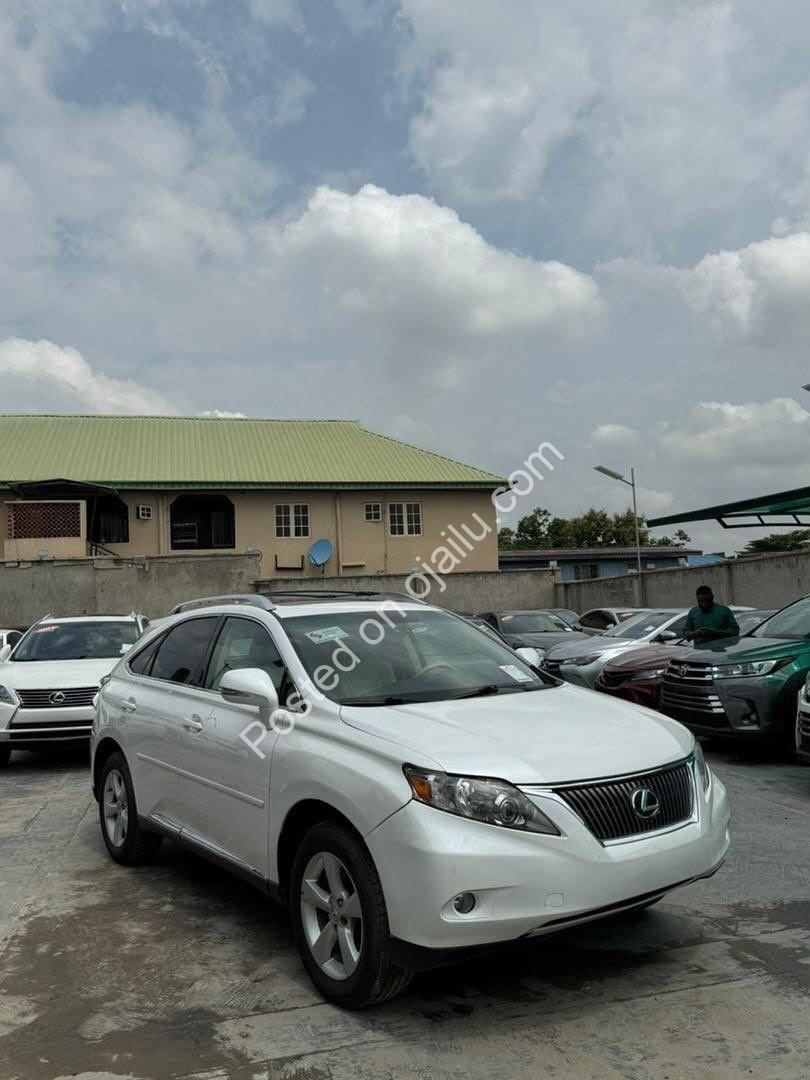 Drive Premium for Less: 2011 Lexus RX350, Full Options, ₦22M