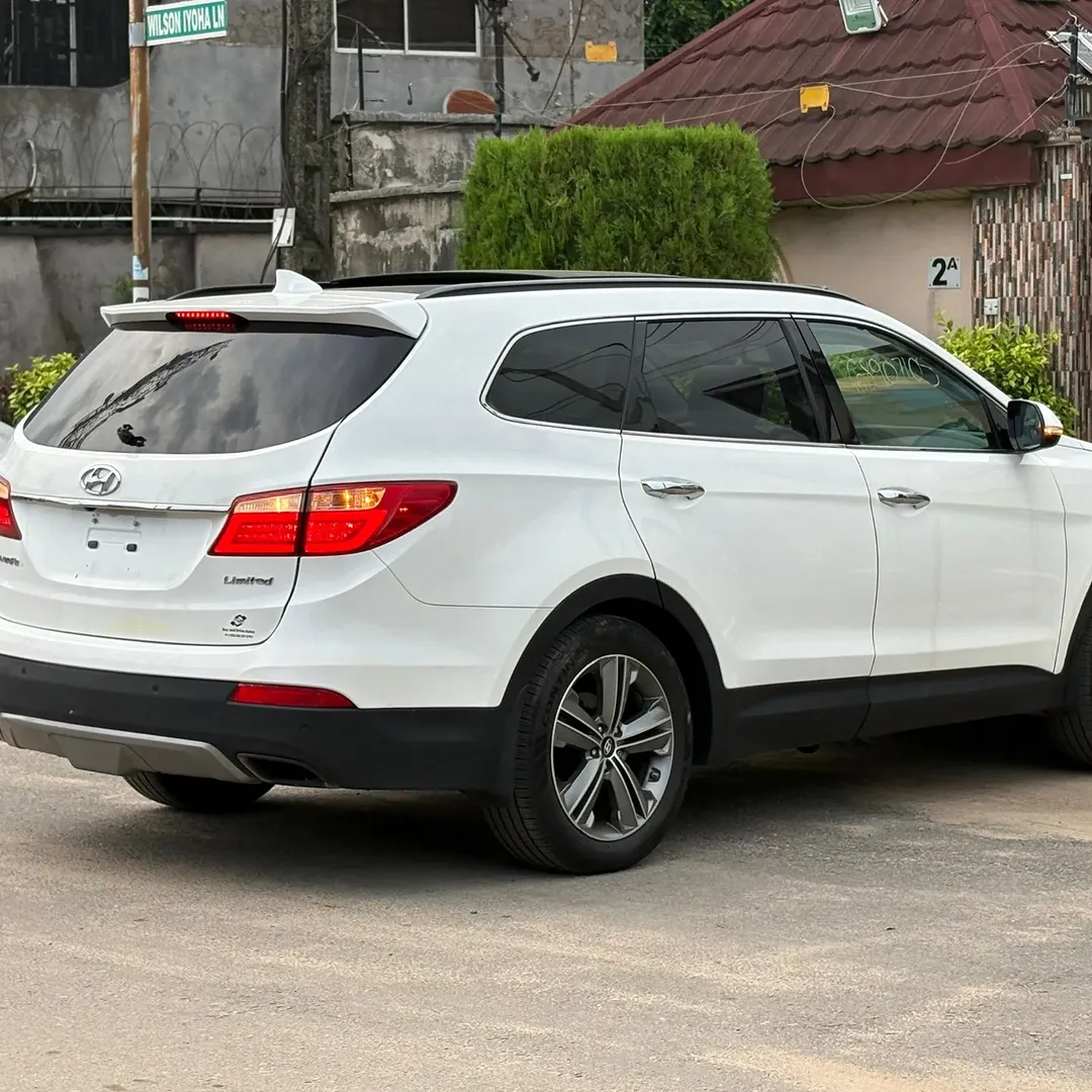 Luxury Panoramic SUV – Accident-Free & Keyless Start