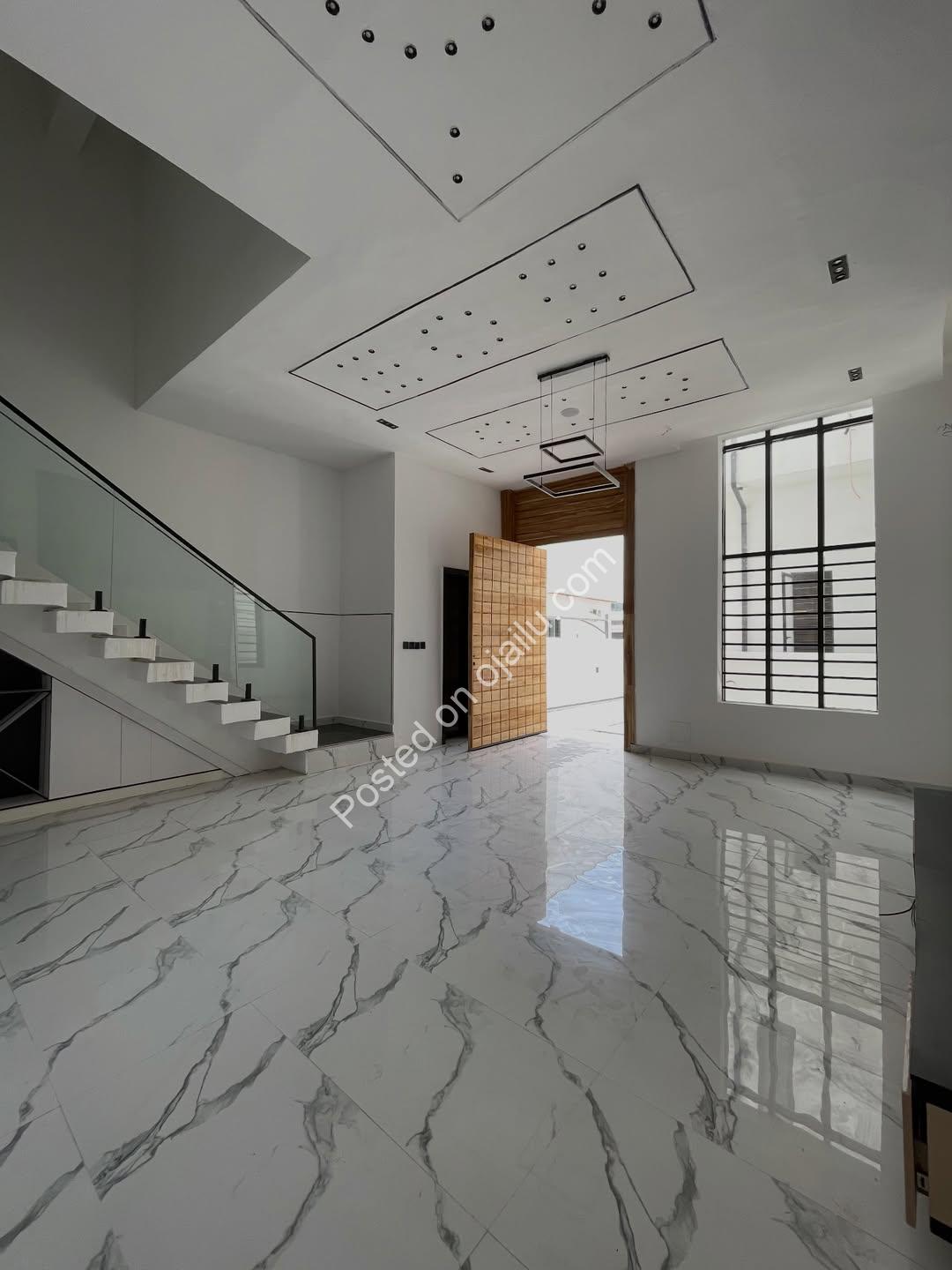 Live Your Dream in Lekki’s Ultimate 5-Bedroom Duplex