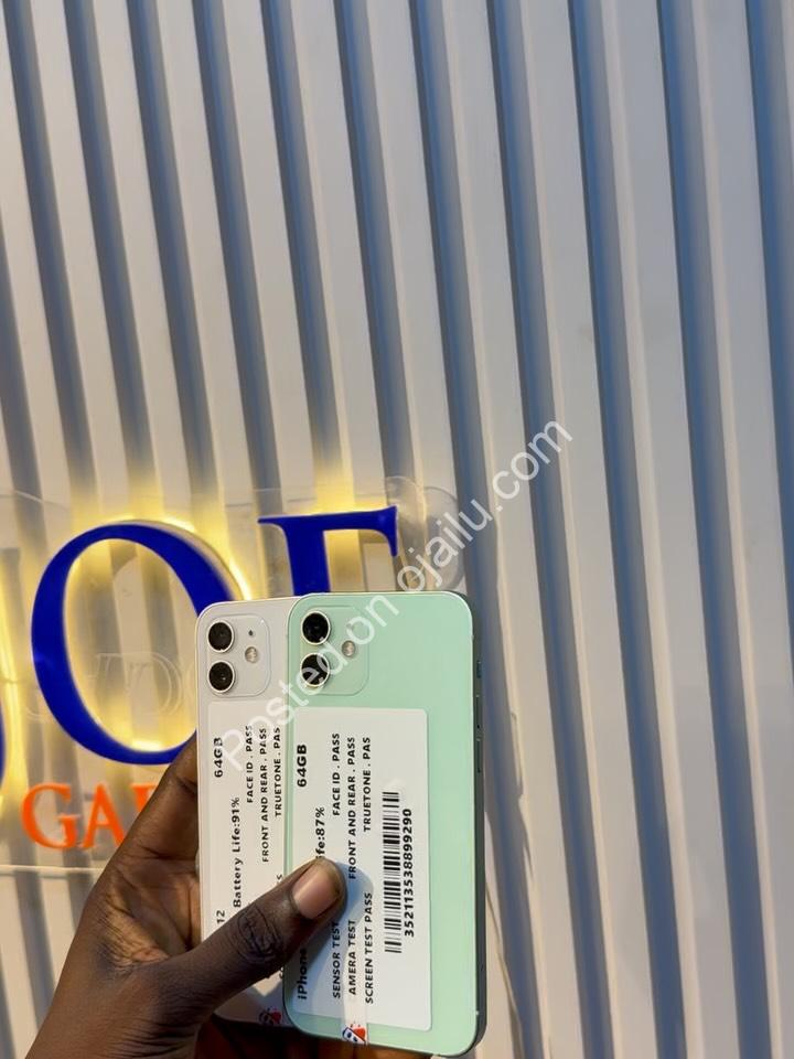 iPhone 11 & 12: Premium UK Models, Ready Now!